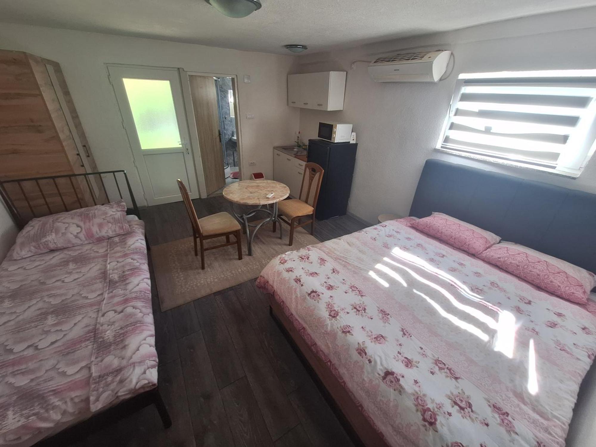 Fly & Stay Apartments Laktaši Zewnętrze zdjęcie