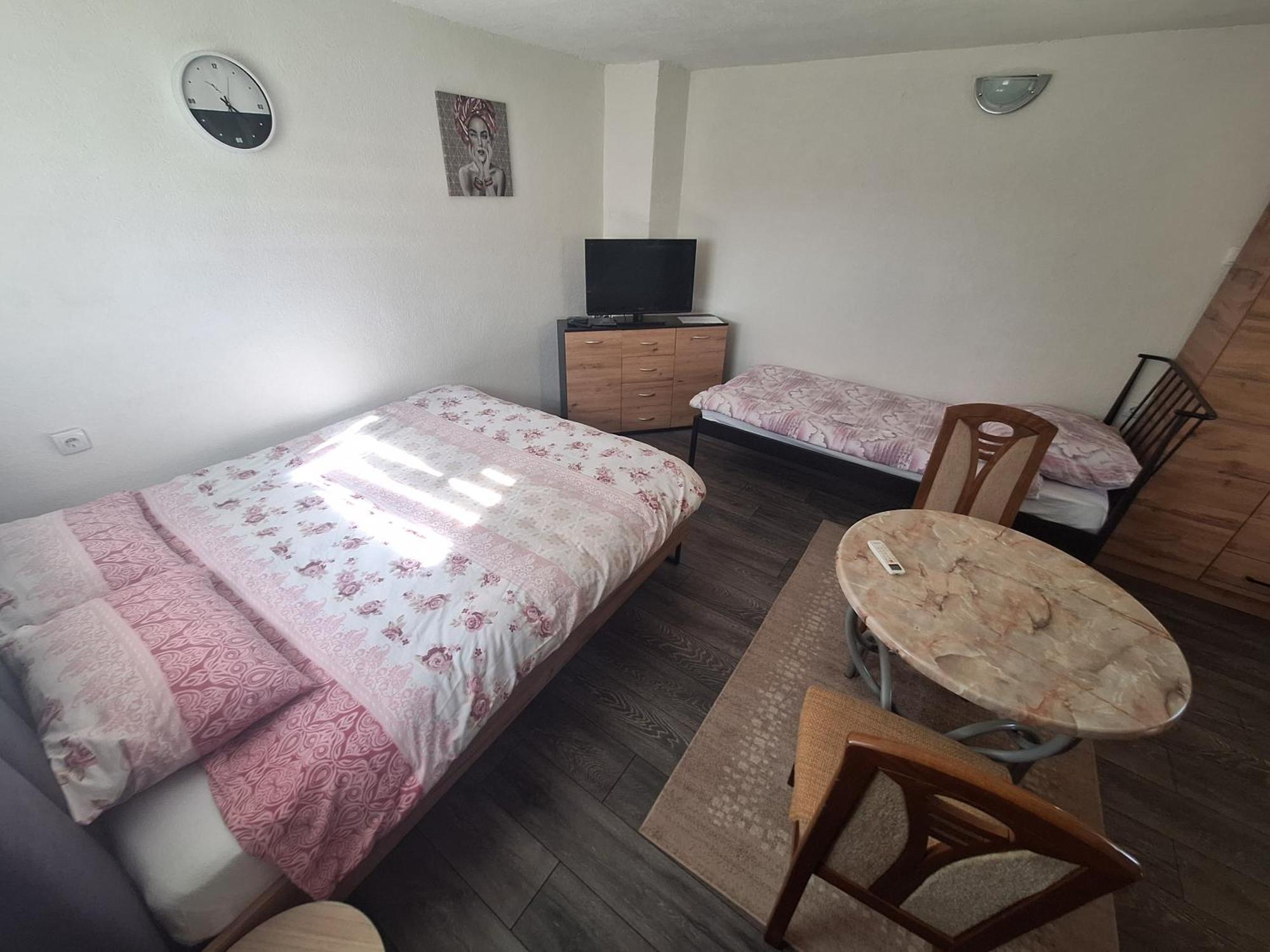 Fly & Stay Apartments Laktaši Zewnętrze zdjęcie