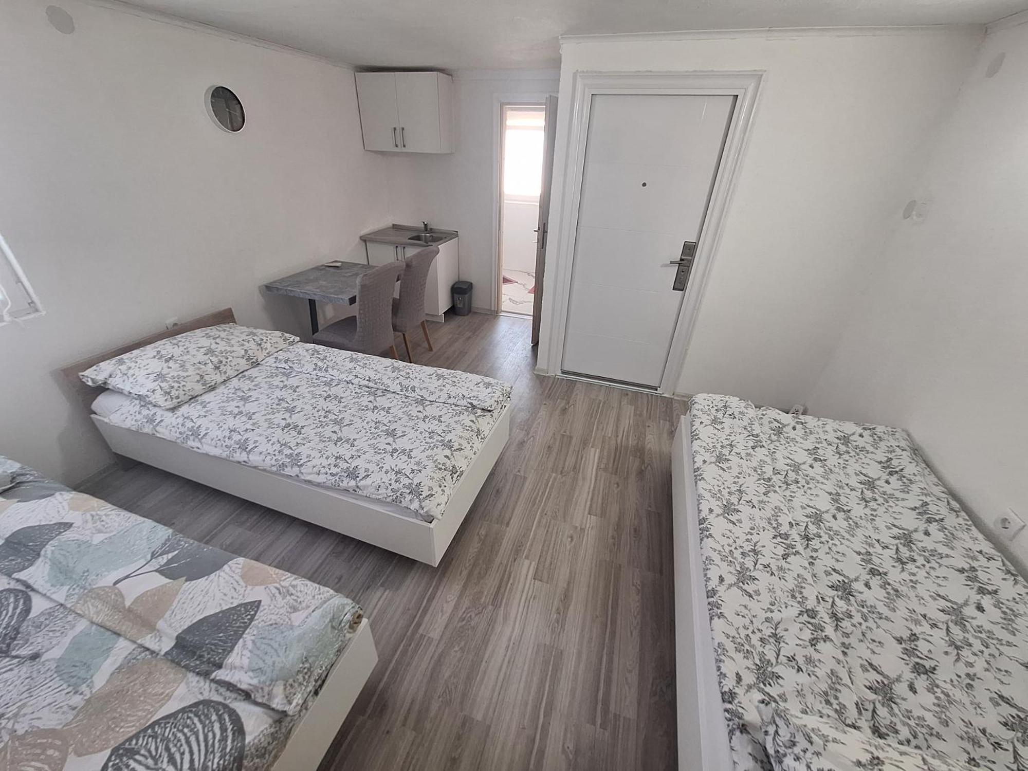 Fly & Stay Apartments Laktaši Zewnętrze zdjęcie